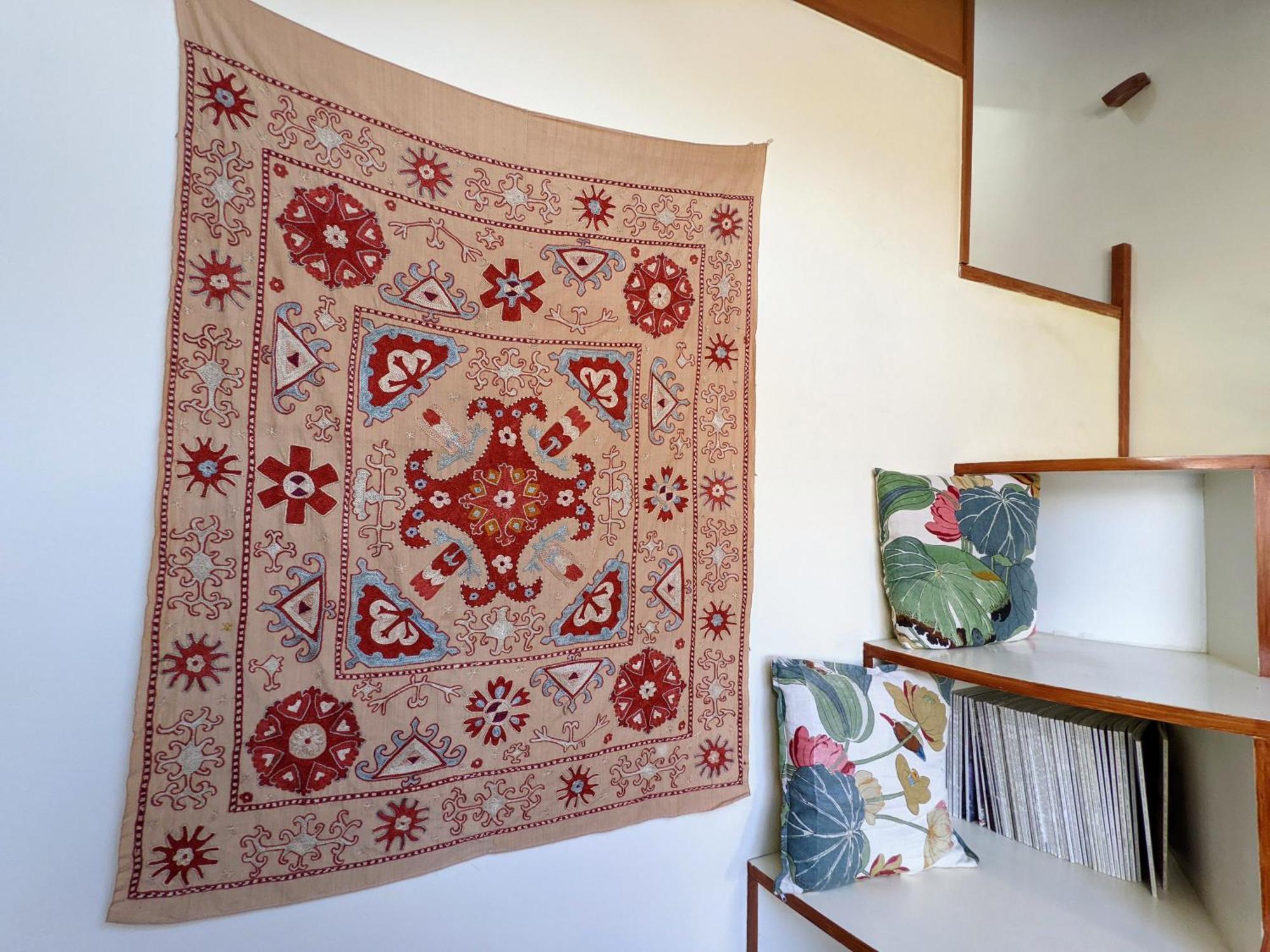 Guest house Guestrooms, Rooftop With Garden, Spacious Living Room, Character And Fireplace *