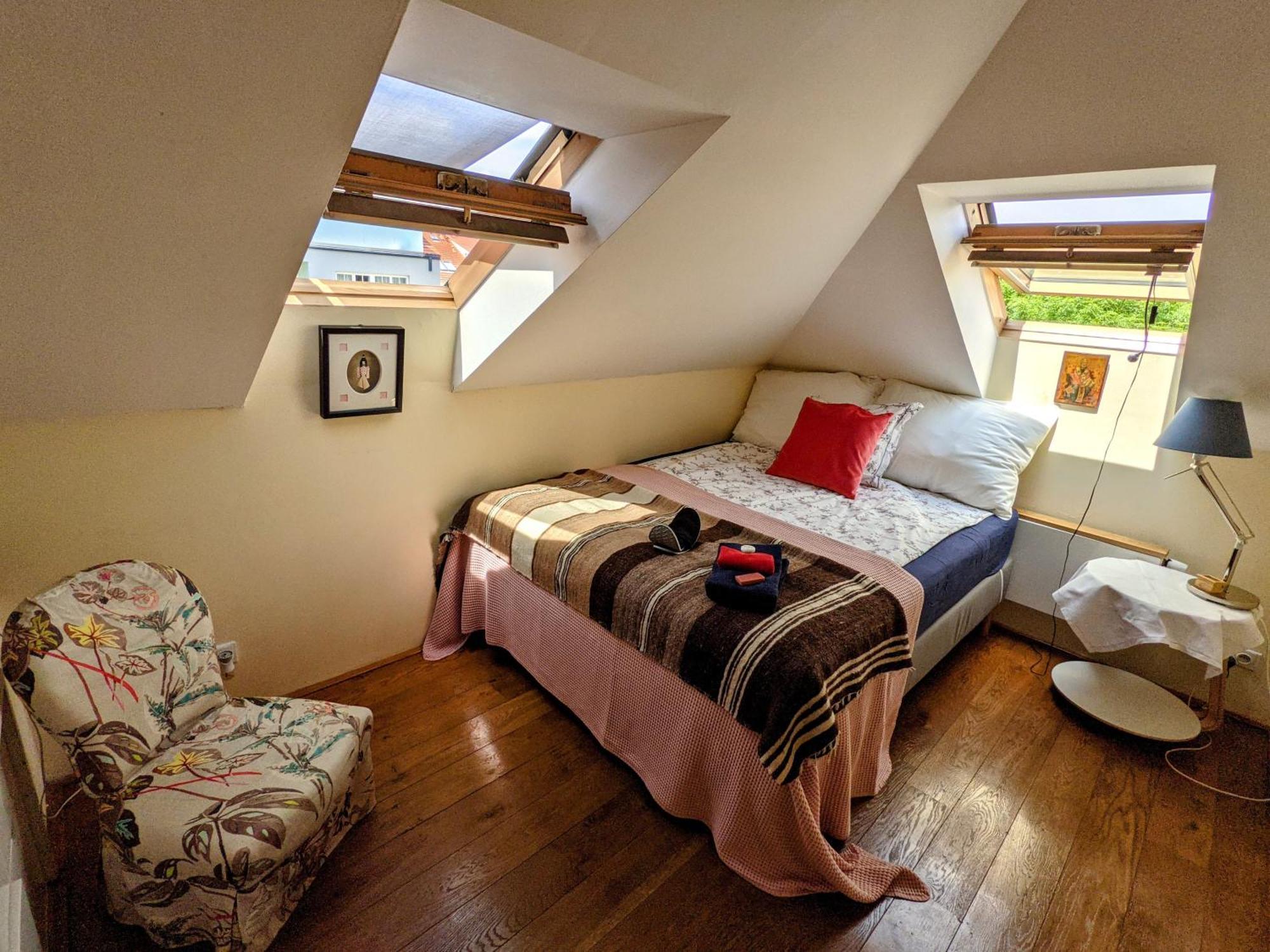 Guestrooms, Rooftop With Garden, Spacious Living Room, Character And Fireplace Guest house *