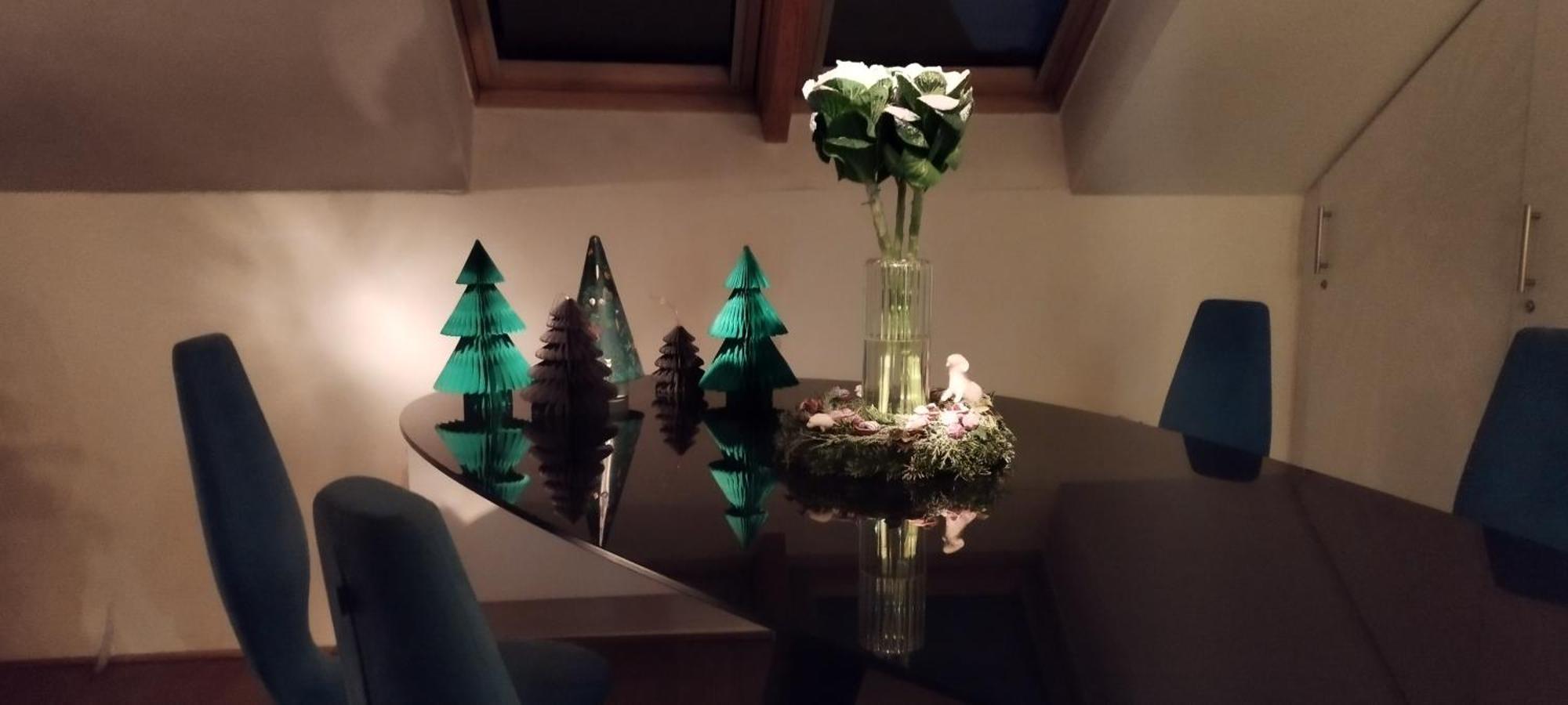 Guestrooms, Rooftop With Garden, Spacious Living Room, Character And Fireplace Penzion Praha